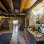 La Casa De Pedros Villar (Hermandad de Campoo de Suso)
