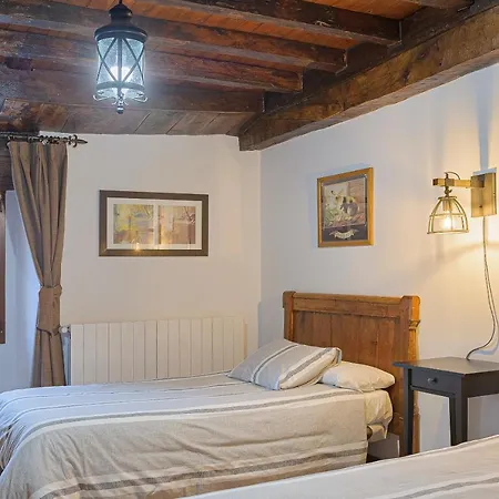 La Casa De Pedros * Villar (Hermandad de Campoo de Suso)