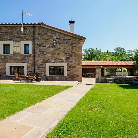 La Casa De Pedros Villar (Hermandad de Campoo de Suso)