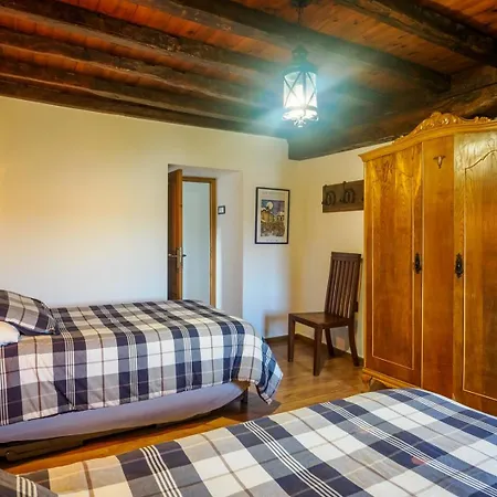 La Casa De Pedros * Villar (Hermandad de Campoo de Suso)