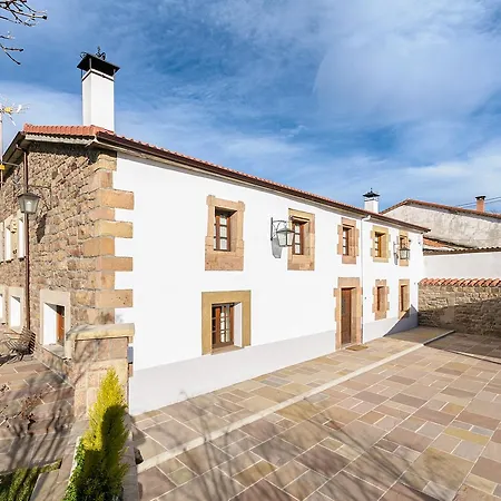 La Casa De Pedros Villar (Hermandad de Campoo de Suso)