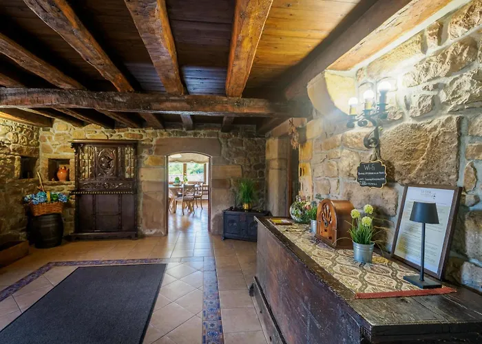 La Casa De Pedros Villar (Hermandad de Campoo de Suso)