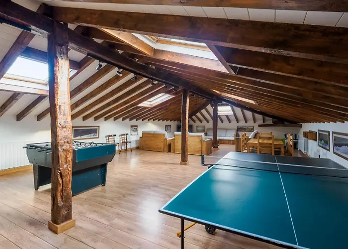 La Casa De Pedros Villar (Hermandad de Campoo de Suso)